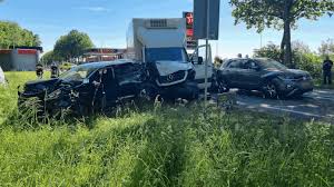Klik hier voor de meldingen! Opnieuw Ongeluk Op Brokkenweg N18 Bij Lichtenvoorde Bestelbus Belandt Op Kant Oost Gelre Gelderlander Nl
