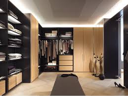 Even bedrooms with little kids are still kept organized by having enough storage wardrobes can have different type of doors. Walk Ins The Bedroom Company