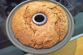 300g zucchini300g mehl200g brauner zucker3 eier150ml öl150g gemahlene mandeln1/2tl natron1/2tl backpulver1tl zimtbei 150°c umluft ca. 30 Rezepte Zu Zucchini Kuchen Gutekueche At