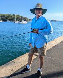 THIS ARVO. Down to the Manly Gas Works chasing the mythical summertime  spotted mackerel. Supposedly every few years when the currents are strong  enough, and hot enough, small spotted mackerel can be