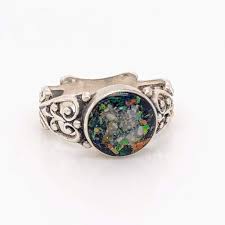 Pet cremation jewelry (also known as pet cremation lockets or pet ashes jewelry). Amazon Com Chunky Vintage Style Cremation Ring Your Pet Ashes Inside Memorial Jewelry Handmade