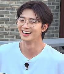 Why not? I want too! please! bite me!🙈🙉🙊 #parkjihoonedit #yeonsieun