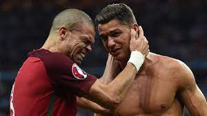 Guedes is more polished with the pace to match imo. Pepe Will Zusammen Mit Seinem Portugal Kollegen Cristiano Ronaldo Nach Paris Wechseln Eurosport