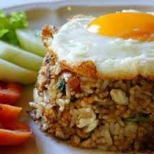 3 siung bawang merah diiris tipis. Resep Nasi Goreng Spesial Kosan Viral Ala Chef Marinka Selerasa Com Recipe Nasi Goreng Recipe Balinese Recipe Recipes