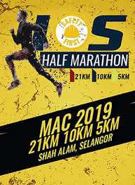 It couldn't be a better start, as the race begins with a lot of munich feeling and bavarian flair, at the chinese tower. International Occupational Half Marathon 2019 My Runners Running Cycling Events