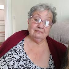 I dropped £20 in Aldi in Hyde this morning between 12:15 and 12:30, I know  nobody would hand in this close to Xmas. I hope whoever picked it up gets  their kids