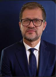 📌 #ATENCIÓN|| 📢 EE.UU. solicita a Ecuador y España recibir deportados de  terceros países Una investigación de CBS News reveló que la administración  de Donald Trump pidió a Ecuador y España aceptar