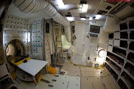 Powered Flight Deck Of The Space Shuttle Endeavour Photos Space Shuttle Nasa Spaceship Space Shuttle Interior