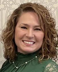 Beth Plummer's Instagram, Twitter & Facebook