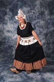 Ever felt like a fashion icon? Lyndsey Likes Traditional Outfits Dutch Clothing Traditional Dresses