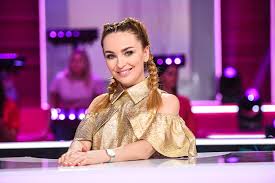 Но наталка очень легкая, она даже шутила постоянно по этому поводу. Viktoriya Bulitko Pohvastalas Neozhidannym Talantom Hto Zverhu