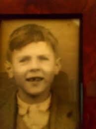 Stourton school trip to Paris 1956/7 Mrs Broadbent our teacher with me ,  Dorothy Constantine and the girl at that back was Carol ? Lived at the top  of My grandmas street