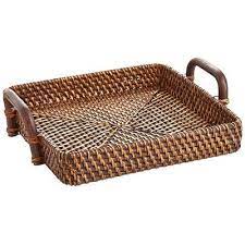 This tray will look stunning in your living room on your coffee table holding your books, magazines, and remotes! Rattan Tray Square Pletenie Korzin Dekorativnye Podelki Milye Idei