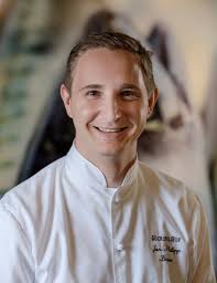 Wahnsinn!!! 😮🎉 Die CHEF-SACHE vergibt auch dieses Jahr wieder die  Best-of-the-Best-Awards. Mein Team vom Söl'ring Hof und ich sind gleich in  5 Kategorien nominiert: ◾ Jan-Philipp Berner als "Impulsgeber 2017" ◾ der