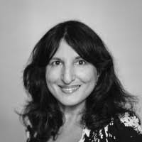 Ariel Ralleigh's Instagram, Twitter & Facebook