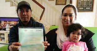 According to malaysia's national registration department, princess aura erased the record held by nur fathaniah tariyah karimah farwizah zahabiyah syahirah binti airol anizam in 2004. Princess Aura S Parents Inspired By Wali Songo In Naming Children