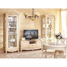 Stilvolle wohnzimmer einrichtung mit italienischem design von mantellassi. Italienisches Flair Fur Das Wohnzimmer News8 De