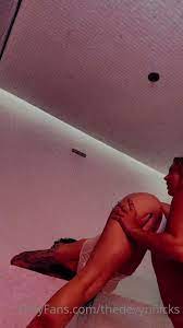 Thedevynhicks xxx onlyfans porn videos
