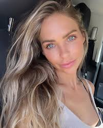 Finally starting to feel like me again.. If something doesn't feel right  within yourself and your body, pursue it. Only you know your own body & how  you should be feeling.