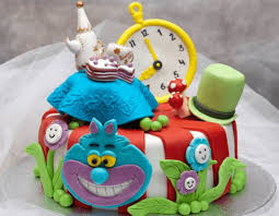 Prepara banana chocolate sponge cake. Alice In Wonderland Cake Decorations Little Birthday Cakes