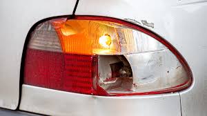 Traffic statutes, like all laws, can be difficult to read and interpret. Bad Blinkers Here Are The Hand Signals To Use When You Turn