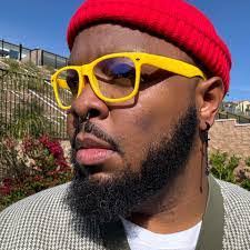 Shawn Gresham's Instagram, Twitter & Facebook