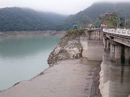 江 水 的 取 水 口 向 上 游 遷移， 以便在 水 質 較佳的位置取水；在位於 深 圳 水. æŠŠæ¡æ™‚æ©ŸçŸ³é–€æ°´åº«ç©æ¥µæ¸…æ·¤ äºžå¤ªæ–°èžç¶²ata News