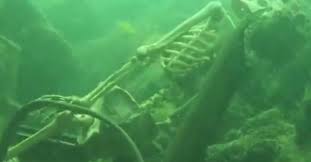 Scuba Diver Stumbles Upon Skeletons Chilling Underwater Scuba Diver River Bed Underwater