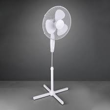 It also has a changeable tilt angle and optional 90° oscillation. Bergen Pedestal Fan Height Adjustable White Lights Co Uk