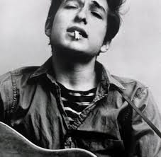 Ladies and gentlemen — columbia recording artist bob dylan! Folk Wie Der Junge Robert Zimmerman Zu Bob Dylan Wurde Welt