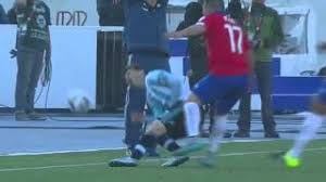 The were dismissed for a clash in the first half. Gary Medel Kicks Leo Messi In The Stomach Chile Vs Argentina Copa America 2015 Final Hd Youtube