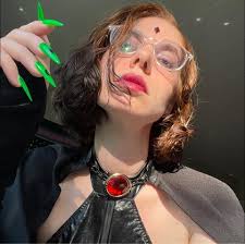 let's talk about our solid color, plus size friendly, biodegradable and  compostable miniskirts! #sustainablefashion #smallbusiness #indiefashion