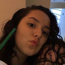 Isabella Curry's Instagram, Twitter & Facebook