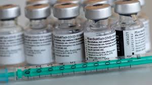 In ländern wie russland, china und bahrain. Biontech Beantragt Impfstoffzulassung Fur Kinder Ab Zwolf Jahren Br24