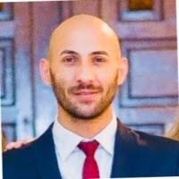 400+ profiluri „Adrian Adrian”