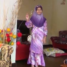 Pelakon terkenal hairul azreen mendedahkan dirinya dan isteri, pengacara hanis zalikha tidak mempunyai pembantu rumah atau 'maid' di rumah mereka. Azreen Nabila Yeen02 Twitter