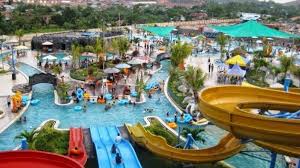 Namun dari kesemuanya, kami hanya merekomendasikan 11 kolam renang terbaik yang ulasannya bisa kamu baca di bawah ini. 4 Tempat Wisata Seru Di Pekanbaru Cocok Untuk Liburan Keluarga
