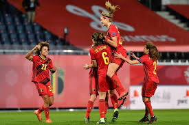 Lees het laatste voetbalnieuws over zwitserland. Red Flames Mogen Naar Ek Na Sterke 4 0 Zege Tegen Zwitserlan Het Belang Van Limburg Mobile