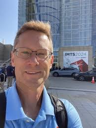 Derek Lackey's Instagram, Twitter & Facebook