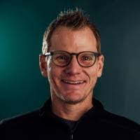 Jake Manes's Instagram, Twitter & Facebook