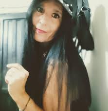 Yo podré andar en ayunas todo el día pero mi gato desayuna apenas despierto