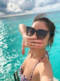 9秒速览！河南实验中学红色校服一小时