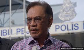 Siapa nak bangkit isu 3 billion? Malaysiakini Polis Sahkan Siasat 6 Kes Terhadap Anwar Termasuk Liwat