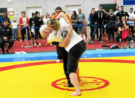 Le Telegramme Guingamp Back Hold A L Assaut D Un Sport Meconnu