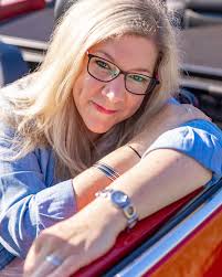 SANDRA #creativefoto #alsfeld #vogelsberg #eifa #auto #car #vw #volkswagen  #beetle #cabrio #sommer #sonne #sonnenschein #feld #field #mohnblume  #flower #fotografie #photography #canon #canonphotography #portrait  #portraitphotography