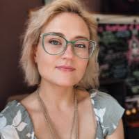 600+ "Giddy" profiles