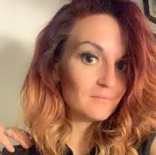 Dana Downing's Instagram, Twitter & Facebook