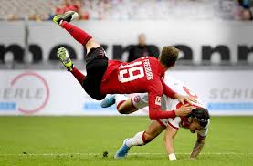 Spieltag ist borussia dortmund in freiburg zu gast, anpfiff. Sc Freiburg Vor Spitzenspiel Gegen Bvb Genuss Momente Im Breisgau Fussball Stuttgarter Zeitung