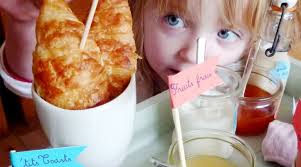 Petit déjeuner fête des mères. Un Petit Dejeuner D Amour Activites Manuelles Pour La Fete Des Meres Peres Grandir Avec Nathan