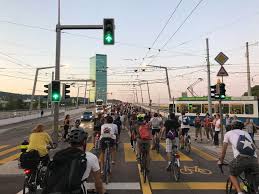 With 20% 235 u it is over 400 kg; Erste Critical Mass In St Gallen Veloplus Blog